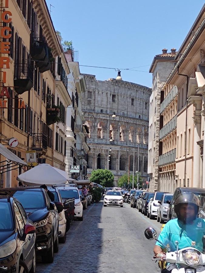 150 M Dal Colosseo - Appartamento Minerva Roma Dış mekan fotoğraf