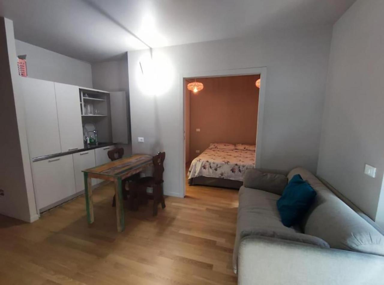 150 M Dal Colosseo - Appartamento Minerva Roma Dış mekan fotoğraf